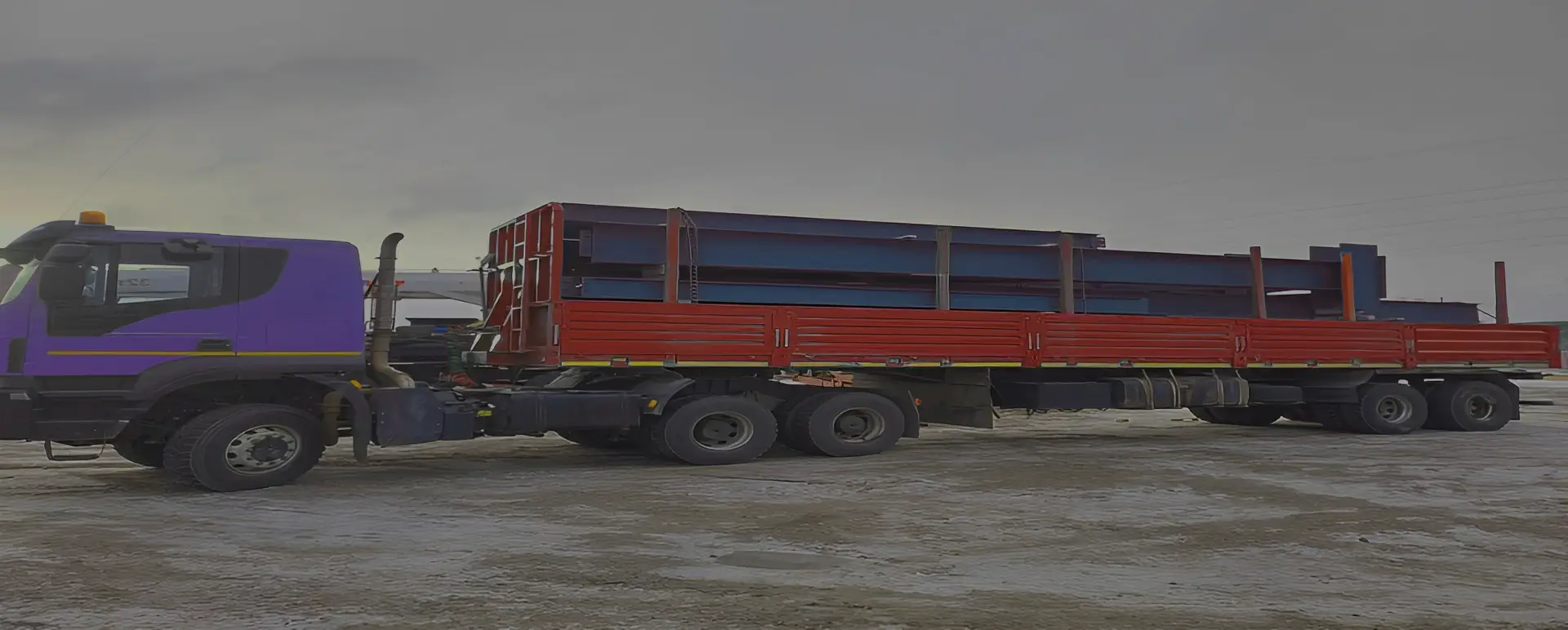 Перевозка грузов транспортной компанией по России из Красноярска и доставка товара длинномером до 20 тонн по России